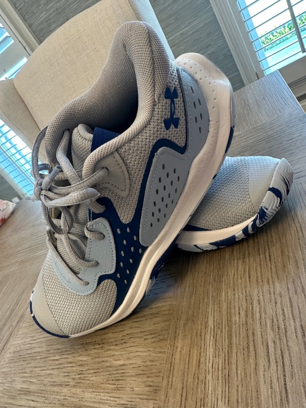 Under Armour shoe size Y5.5